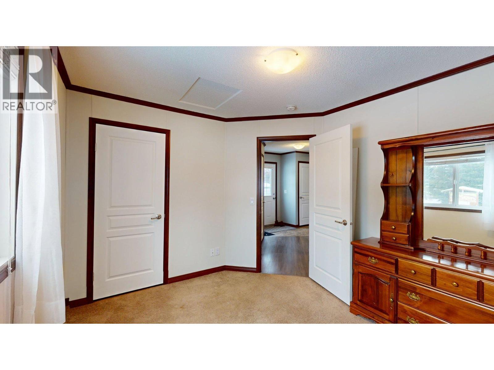 35 Wilderness Heights Way, Elkford, BC