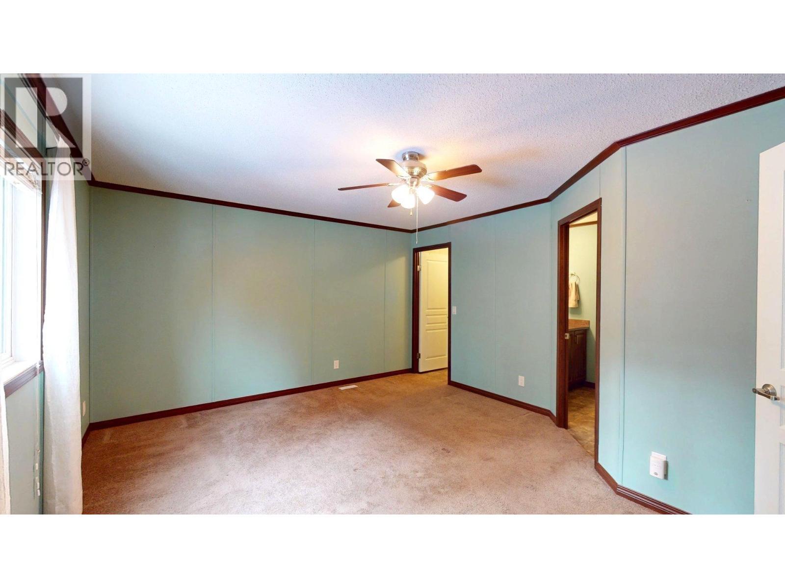 35 Wilderness Heights Way, Elkford, BC