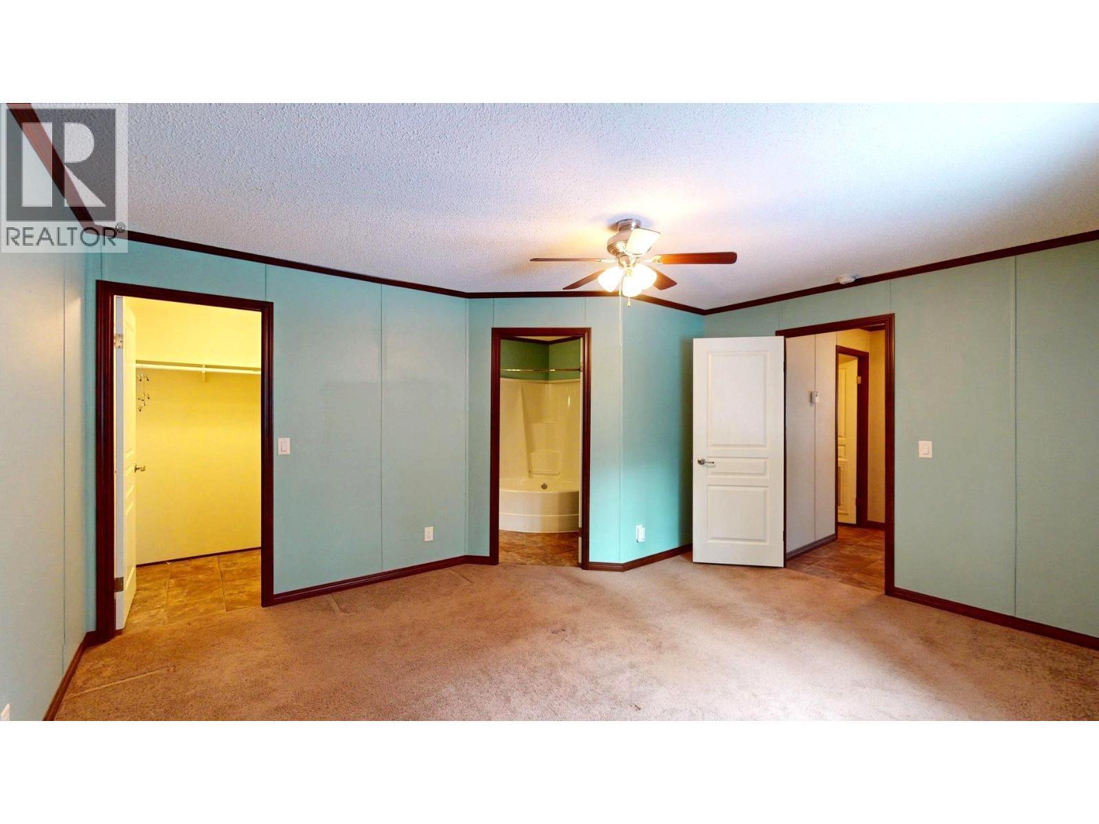 35 Wilderness Heights Way, Elkford, BC