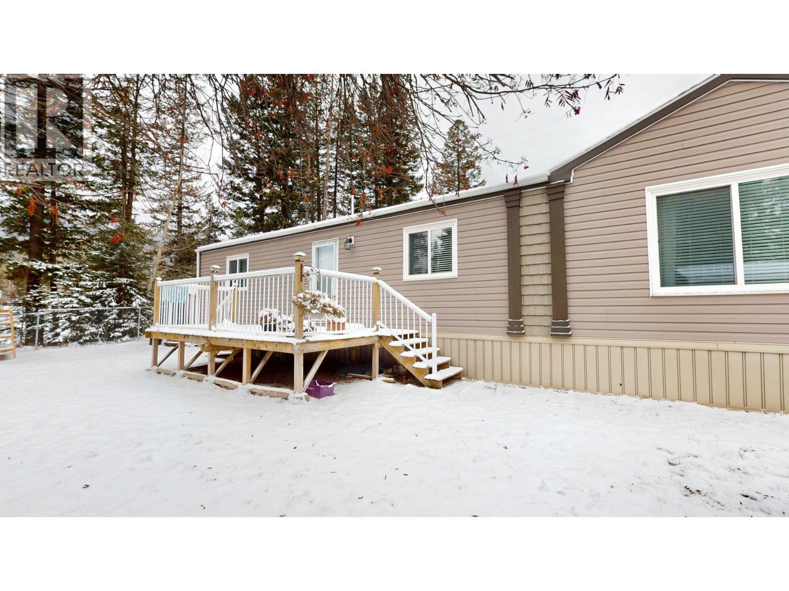 35 Wilderness Heights Way, Elkford, BC