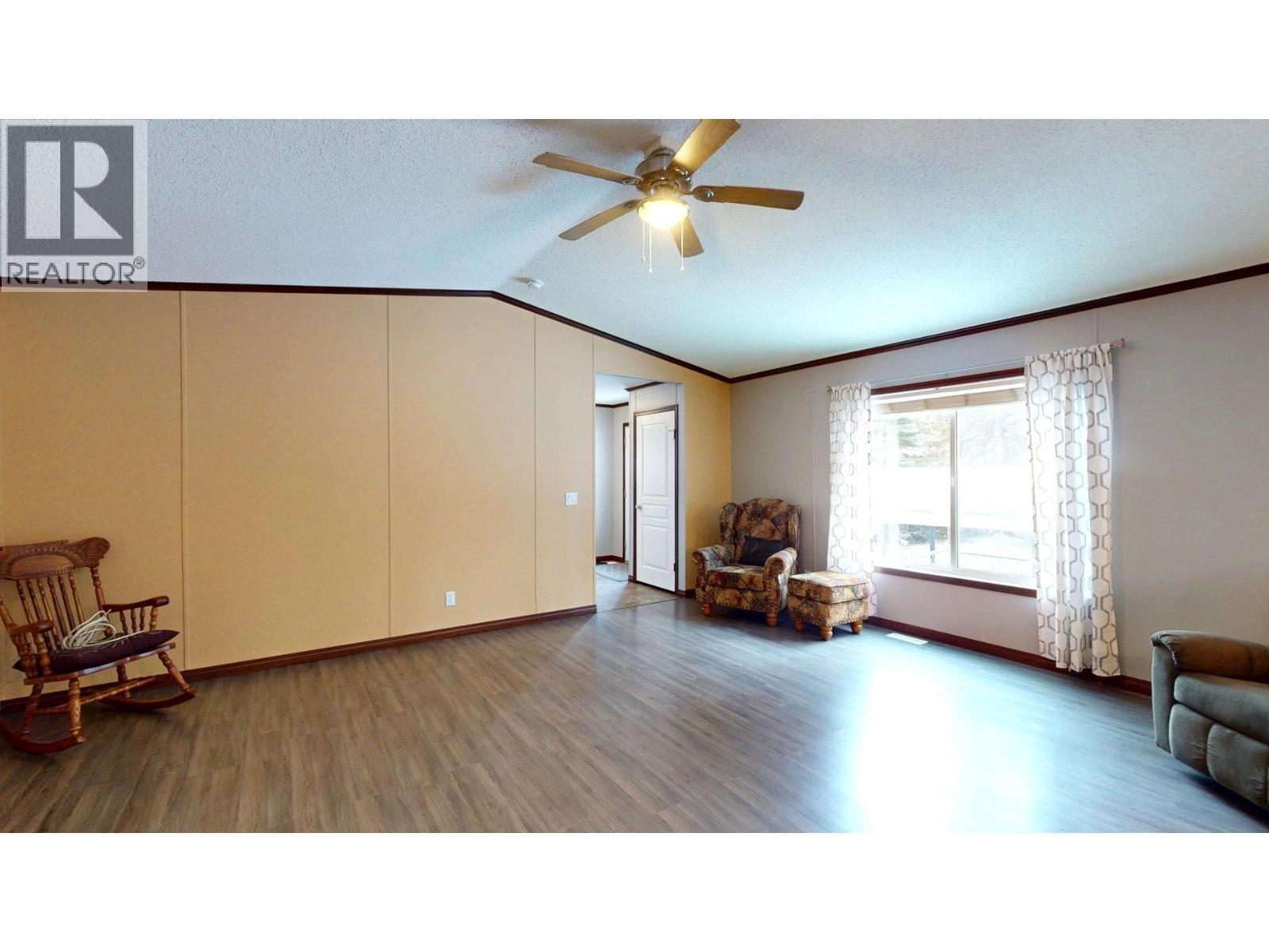 35 Wilderness Heights Way, Elkford, BC