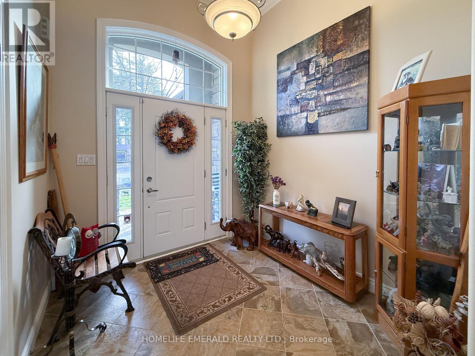 17 Tree Top Street, Essa, ON - Indoor Photo Showing Other Room