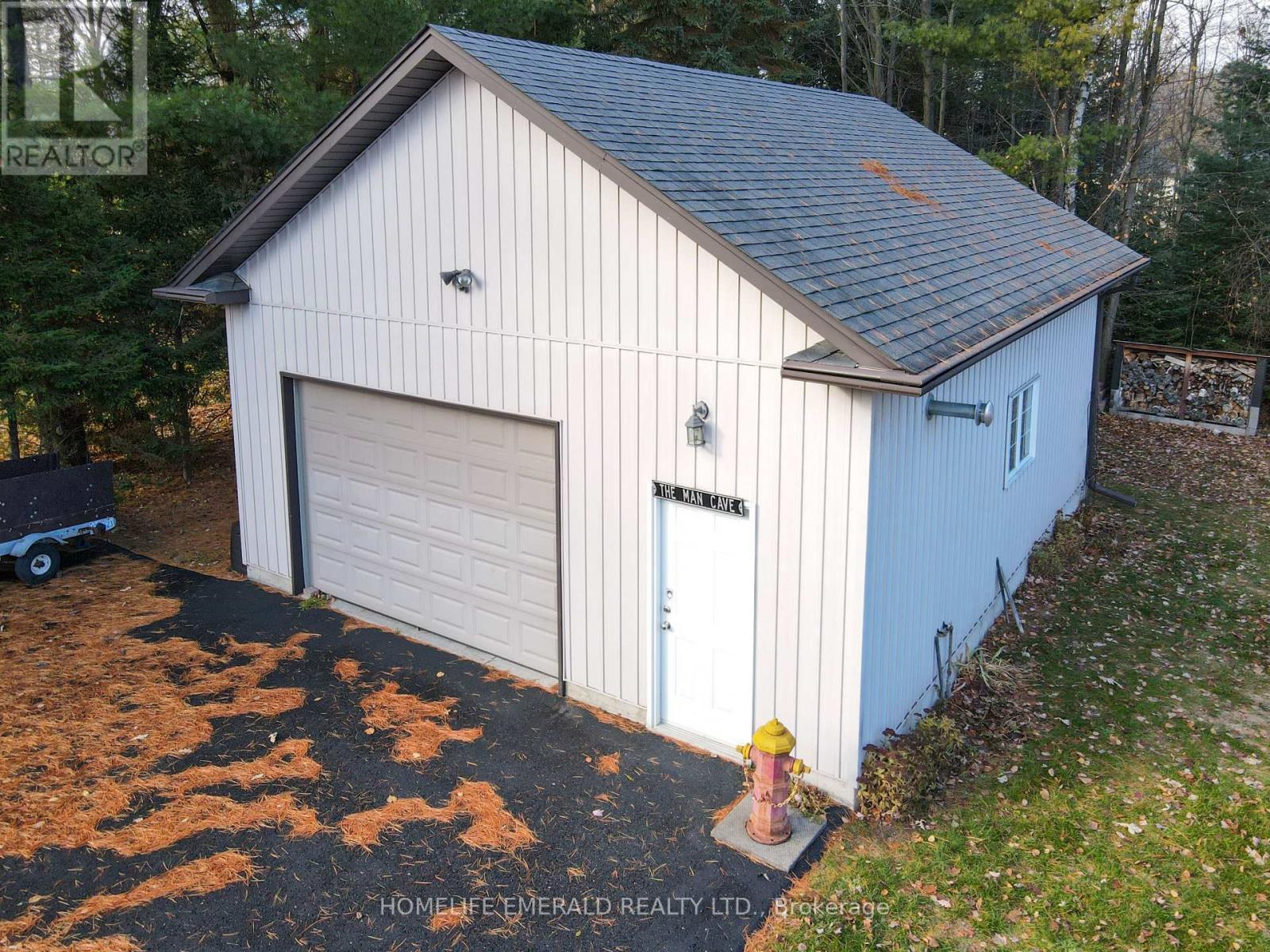 17 Tree Top Street, Essa, ON - Outdoor