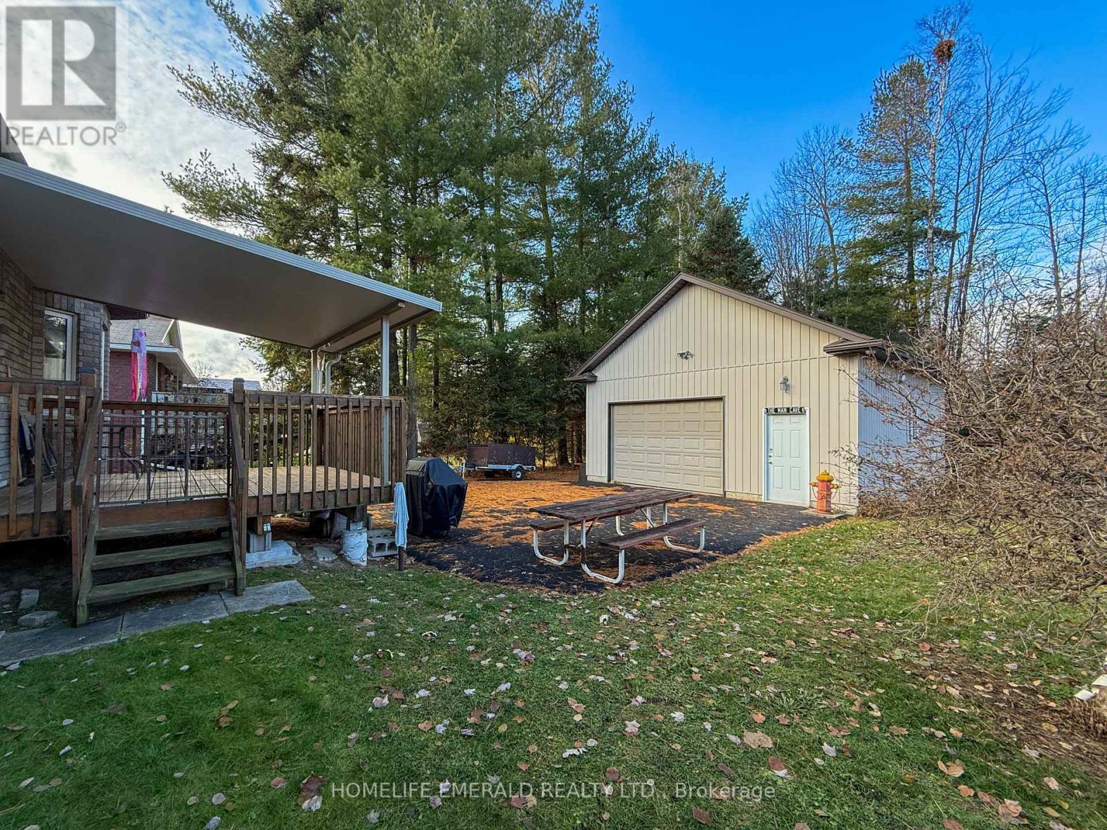 17 Tree Top Street, Essa, ON - Outdoor