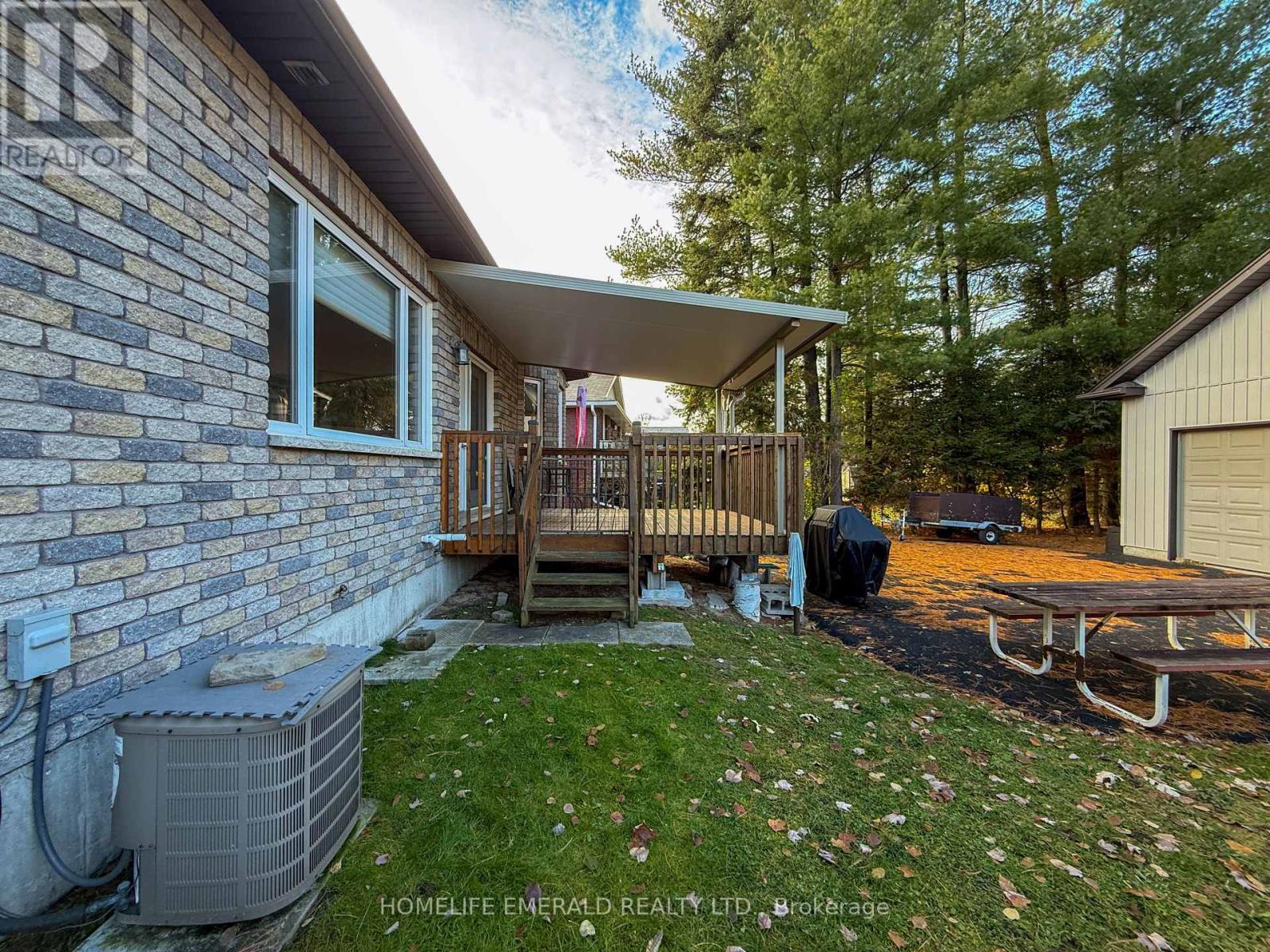 17 Tree Top Street, Essa, ON - Outdoor With Deck Patio Veranda