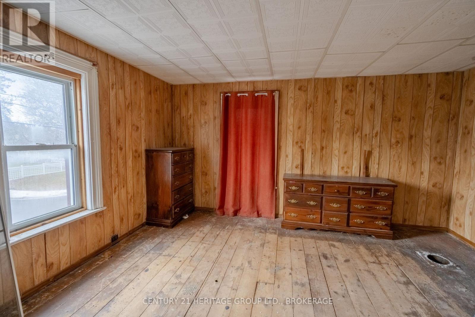 314 Academy Street, Stone Mills (Stone Mills), ON - Indoor Photo Showing Other Room