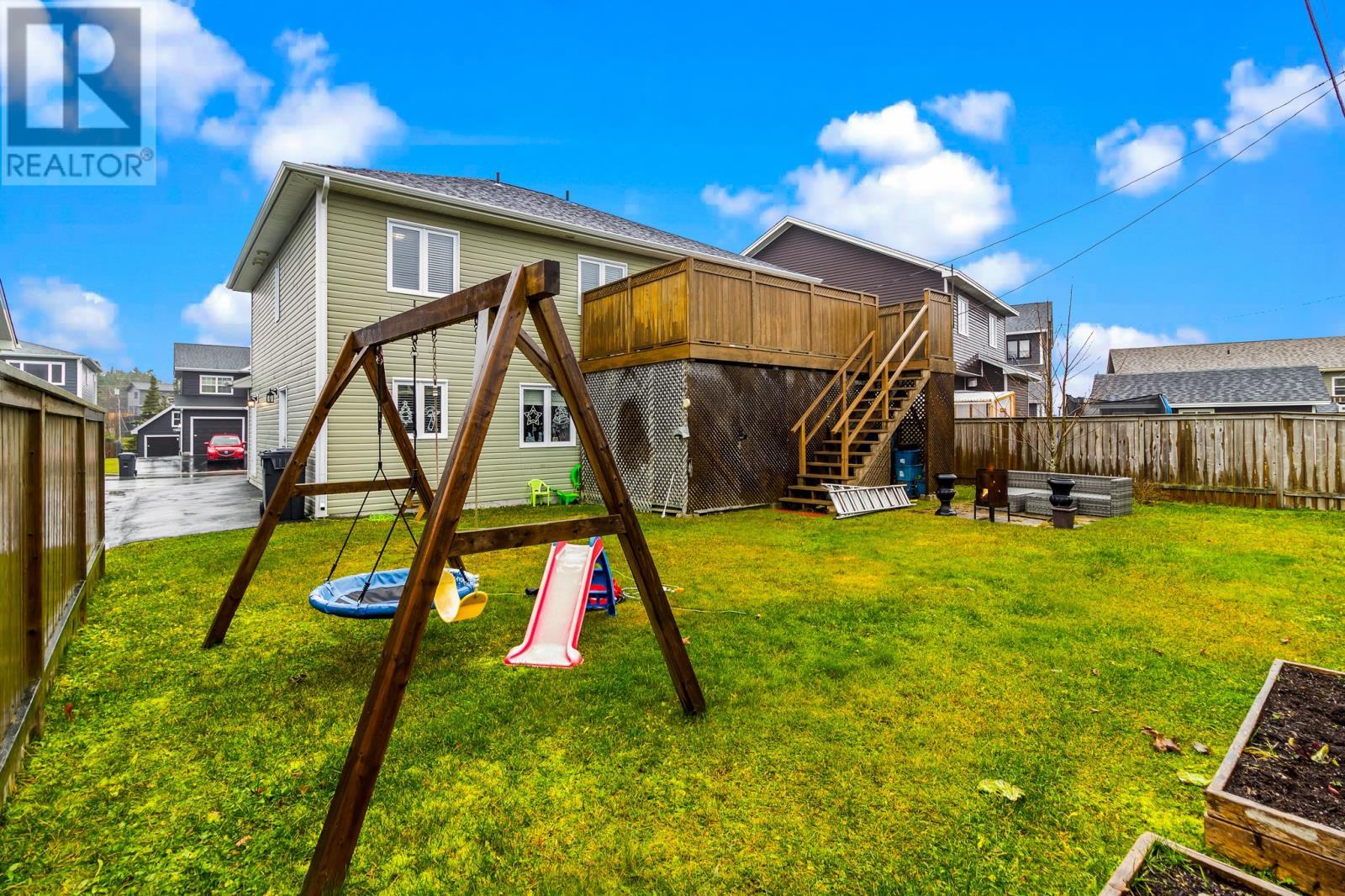 5 Lake Wynds Drive, Paradise, NL - Outdoor