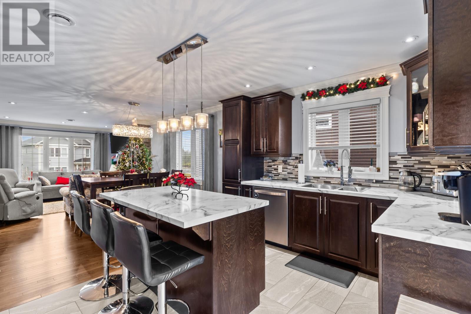 5 Lake Wynds Drive, Paradise, NL - Indoor Photo Showing Other Room