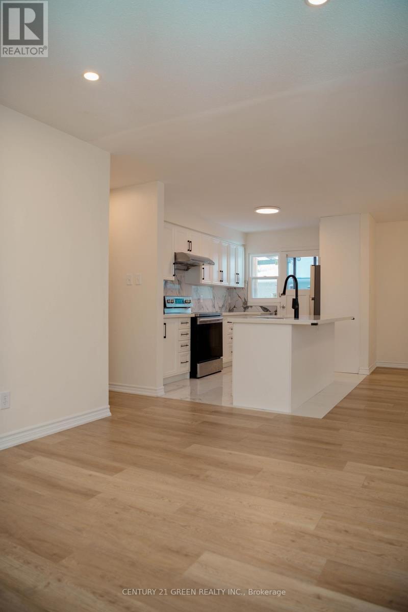Main - 139 Rutherford Road N, Brampton, ON - Indoor Photo Showing Kitchen