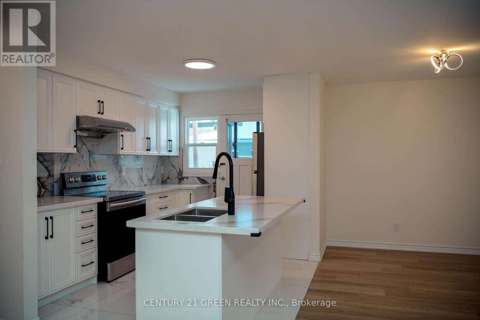 Main - 139 Rutherford Road N, Brampton, ON - Indoor Photo Showing Kitchen With Double Sink
