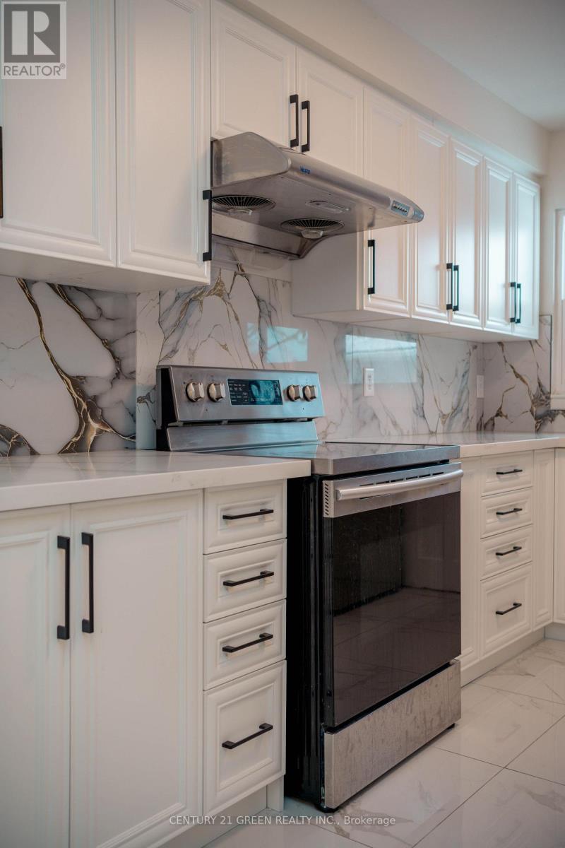 Main - 139 Rutherford Road N, Brampton, ON - Indoor Photo Showing Kitchen