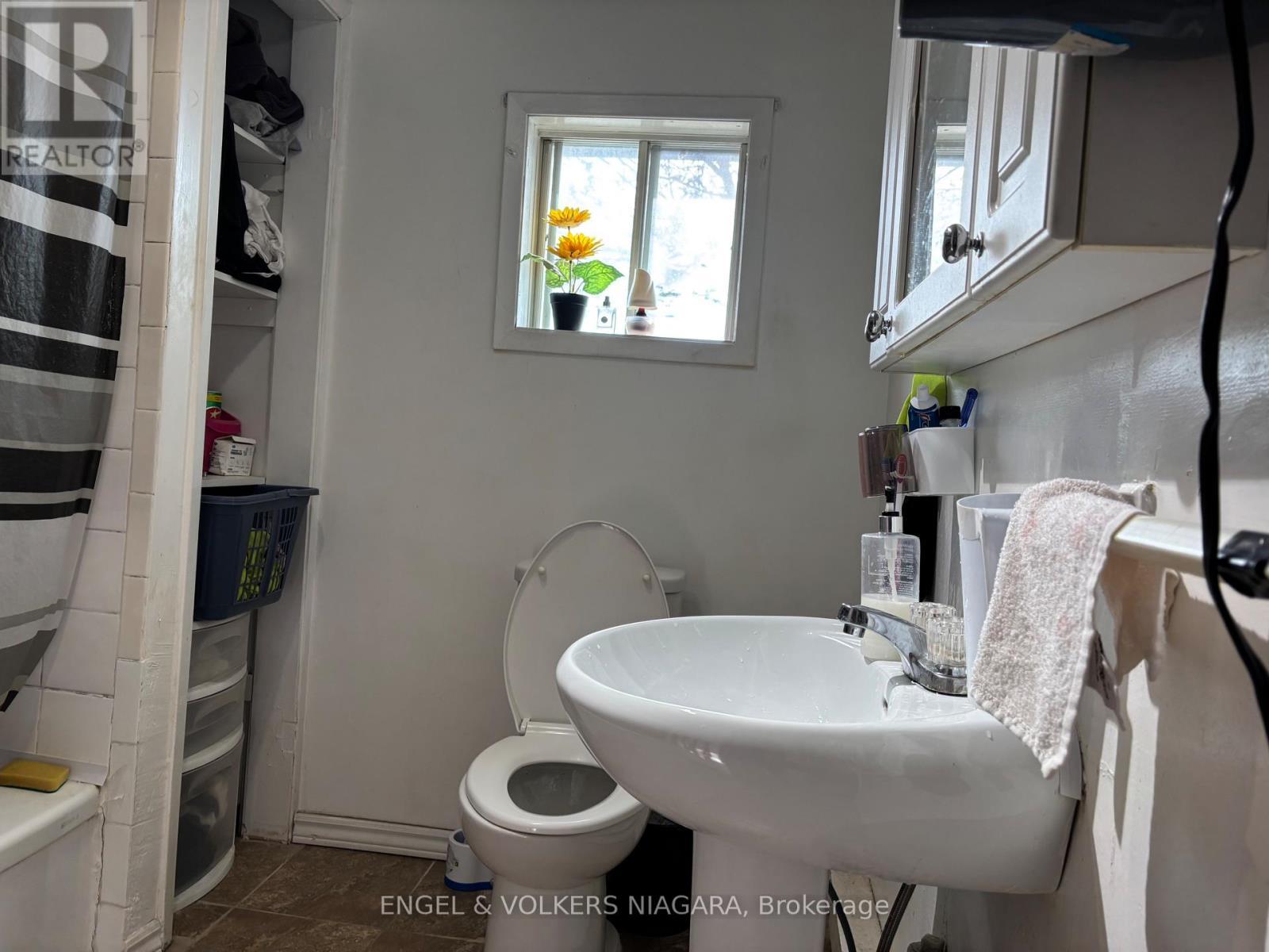 6218 Culp Street, Niagara Falls (Dorchester), ON