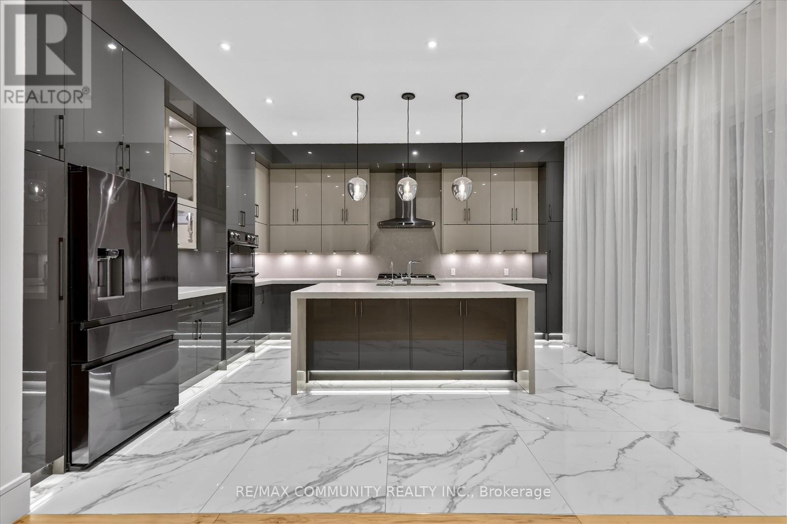 6268 Kingston Road, Toronto, ON - Indoor Photo Showing Other Room