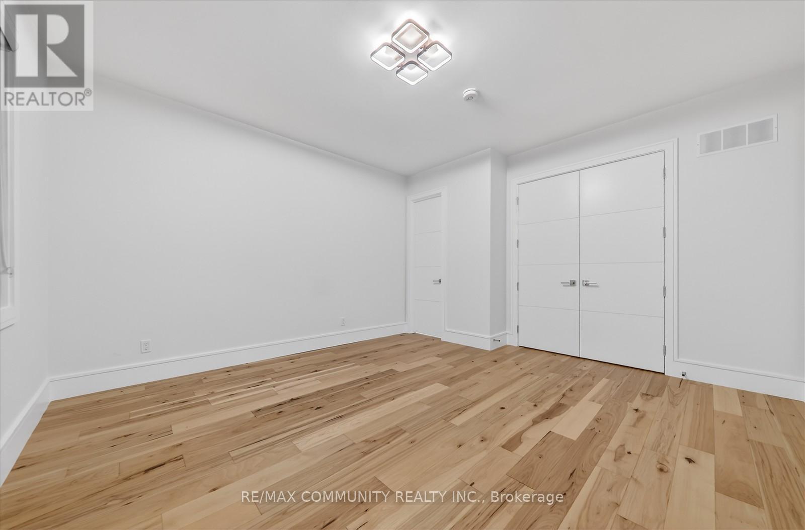 6268 Kingston Road, Toronto, ON - Indoor Photo Showing Other Room