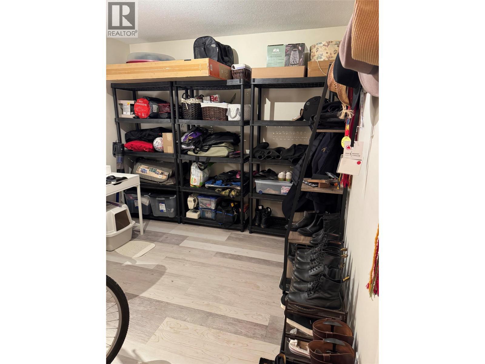 Office / den. - 1211 9Th Street Unit# 5, Golden, BC - Indoor