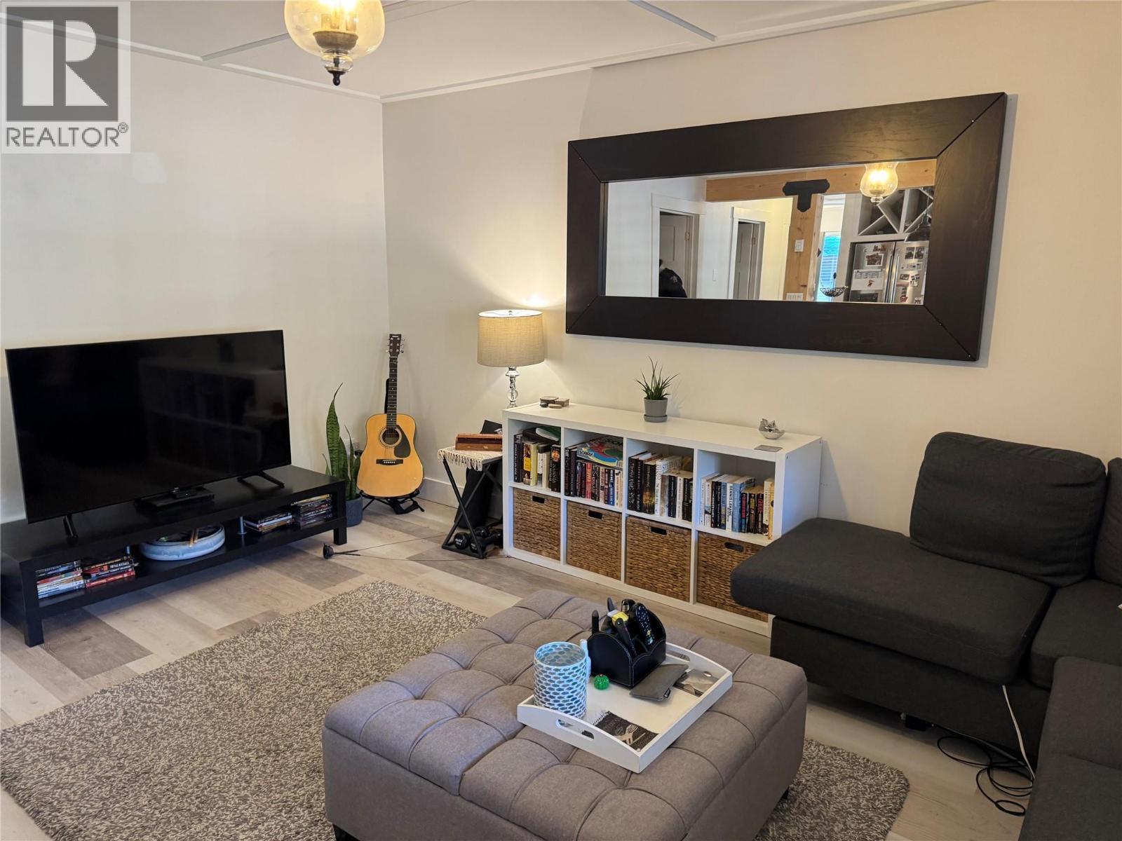 Living Room. - 1211 9Th Street Unit# 5, Golden, BC - Indoor Photo Showing Living Room