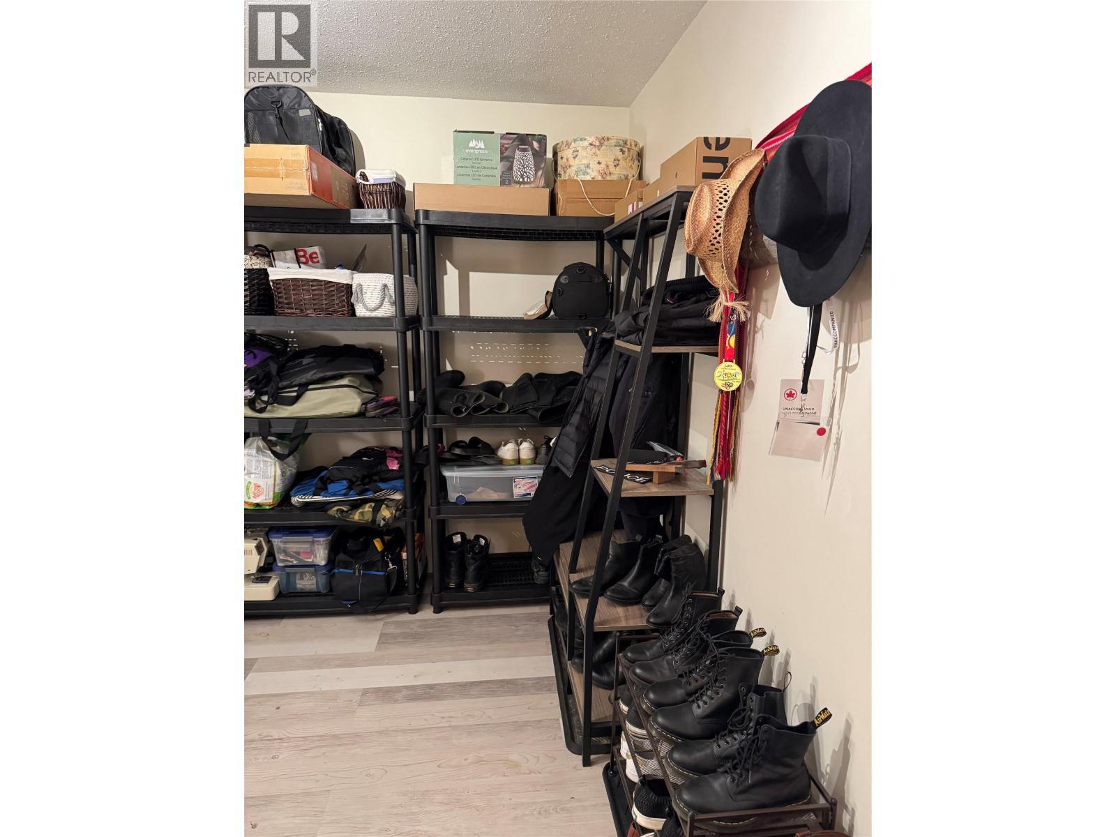 Office / den. - 1211 9Th Street Unit# 5, Golden, BC - Indoor