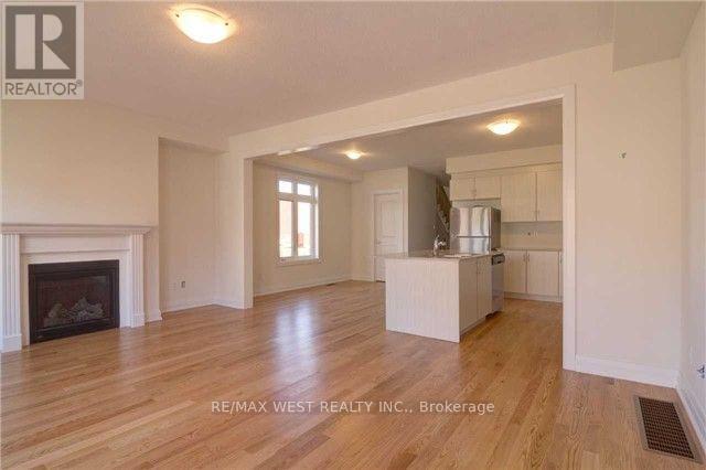 118 Emily Anna Street, Vaughan, ON - Indoor With Fireplace