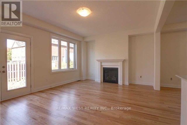 118 Emily Anna Street, Vaughan, ON - Indoor Photo Showing Living Room With Fireplace