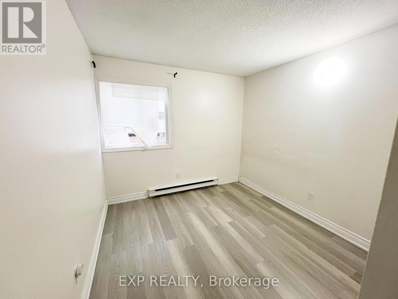 120 - 248 Milestone Crescent, Aurora, ON - Indoor Photo Showing Other Room