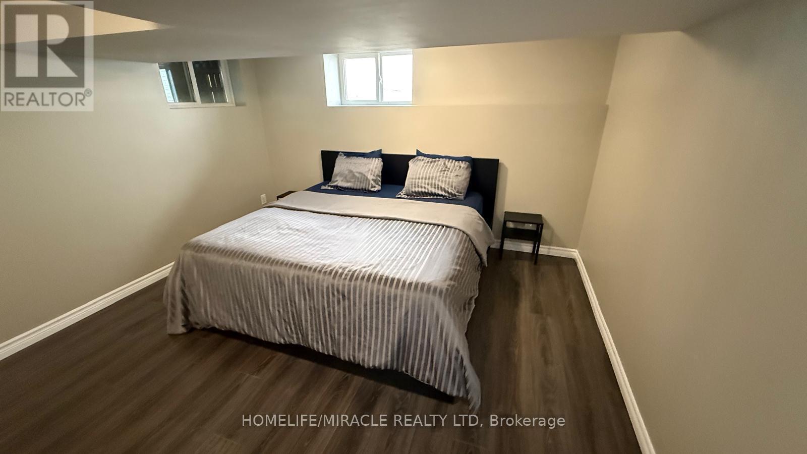 Bsmt - 2256 Stanley Avenue, Niagara Falls, ON - Indoor Photo Showing Bedroom