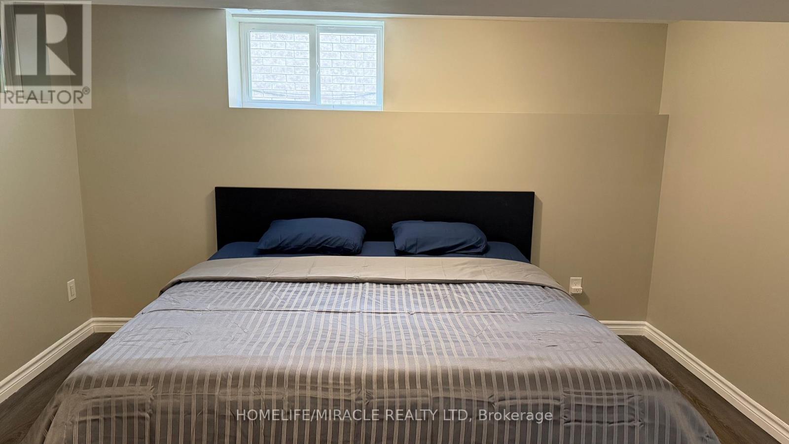 Bsmt - 2256 Stanley Avenue, Niagara Falls, ON - Indoor Photo Showing Bedroom