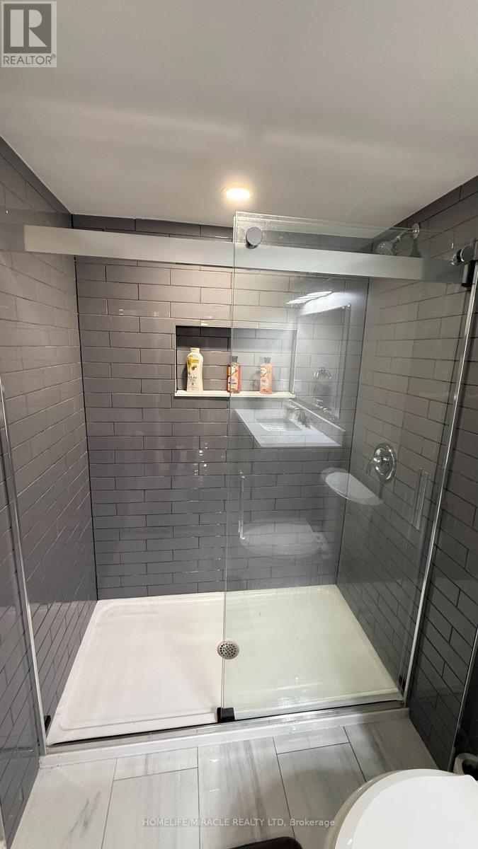 Bsmt - 2256 Stanley Avenue, Niagara Falls, ON - Indoor Photo Showing Bathroom