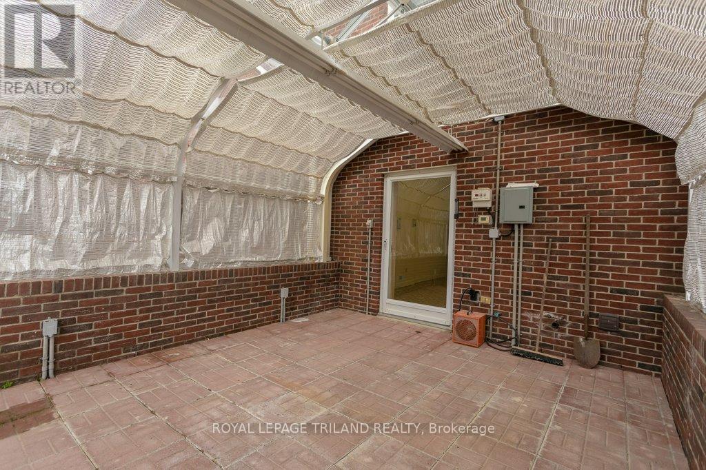 2643 Old Victoria Road, London South (South U), ON