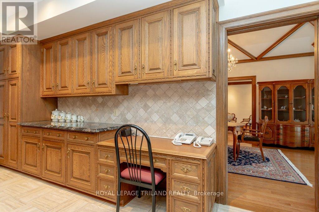 2643 Old Victoria Road, London South (South U), ON