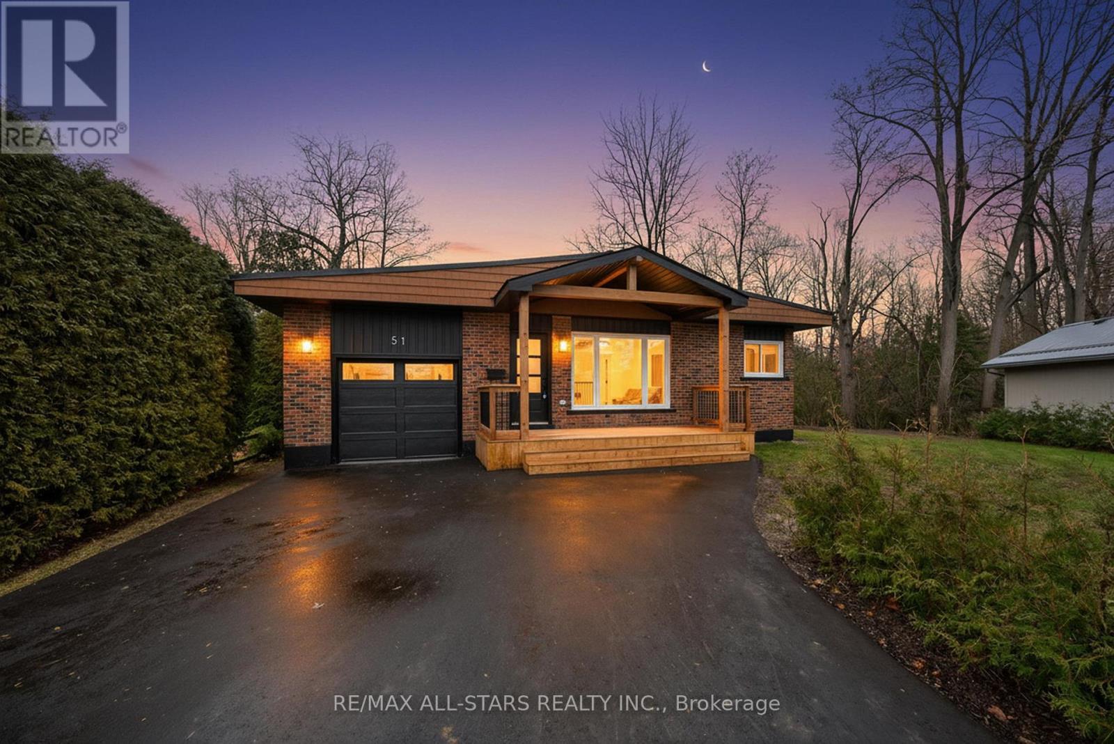 51 Garrett Drive, Georgina, ON - Outdoor