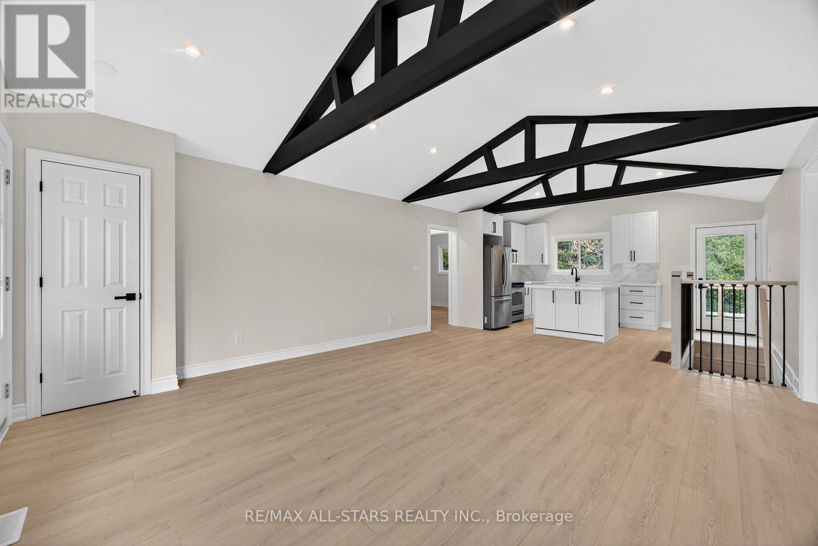 51 Garrett Drive, Georgina, ON - Photo Showing Other Room