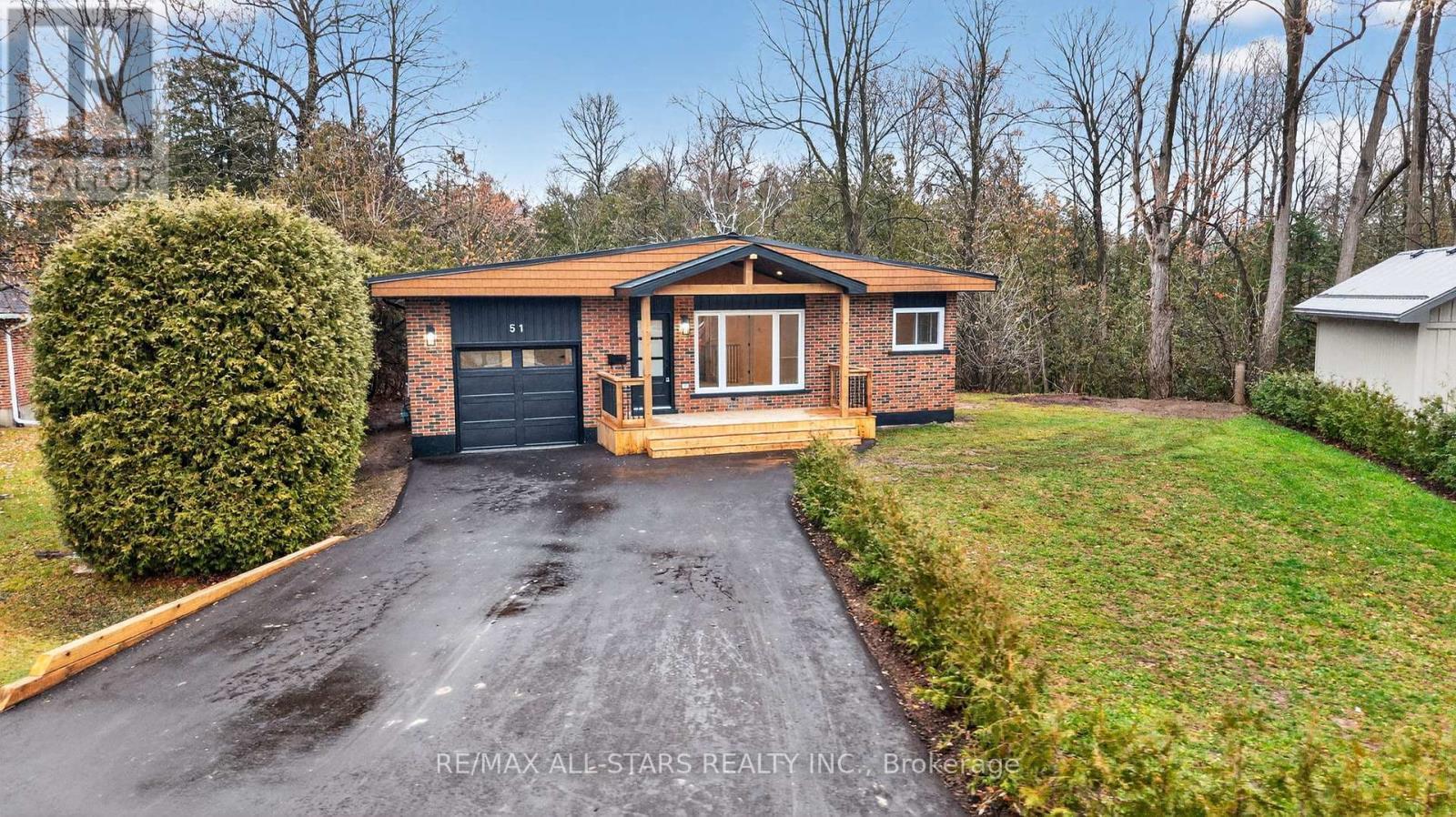 51 Garrett Drive, Georgina, ON - Outdoor