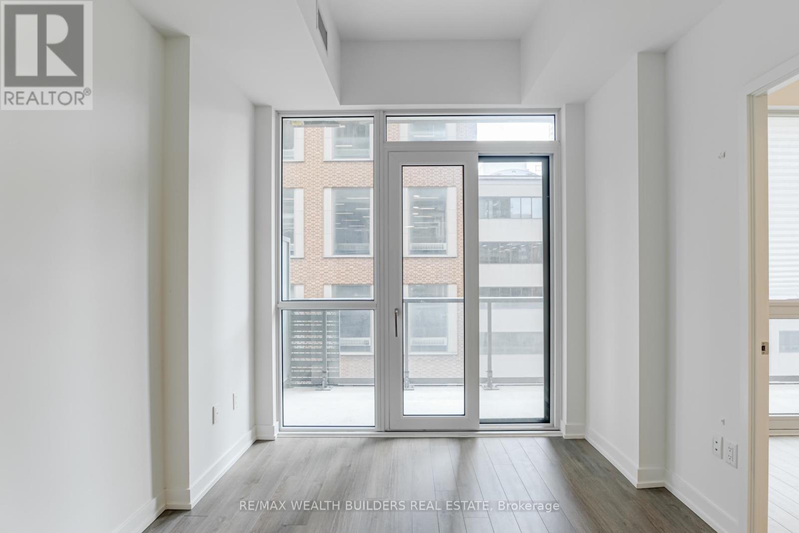 405 - 39 Roehampton Avenue, Toronto, ON - Indoor Photo Showing Other Room