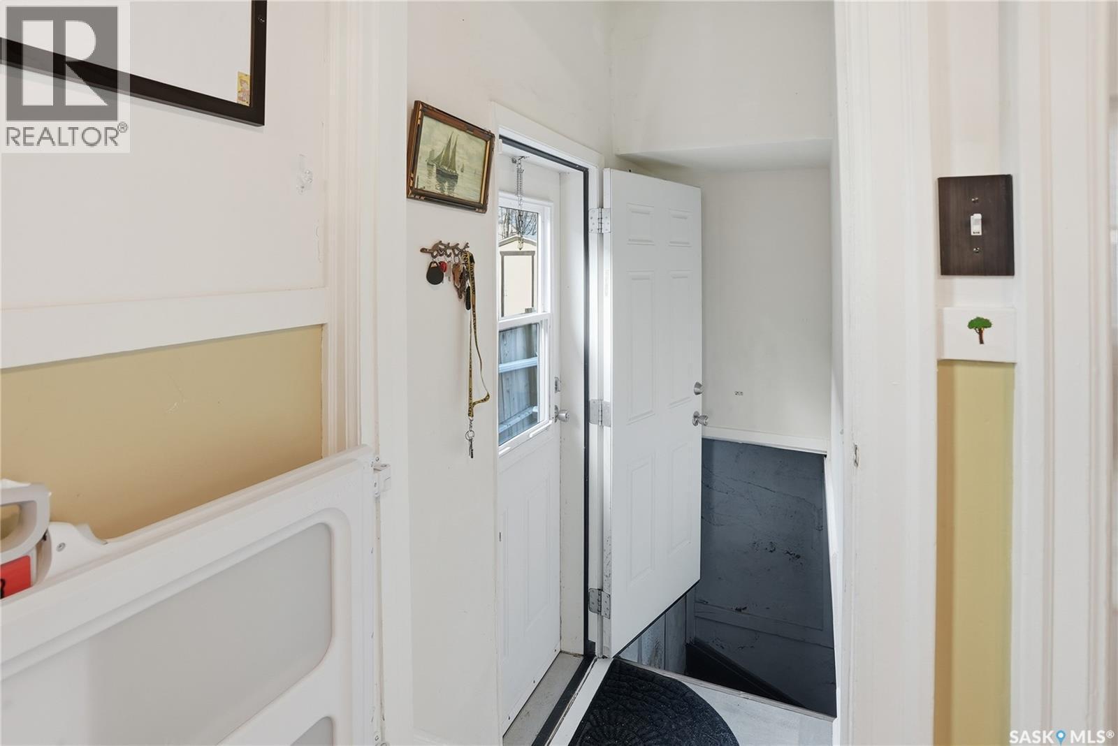 1121 C Avenue N, Saskatoon, SK - Indoor Photo Showing Other Room