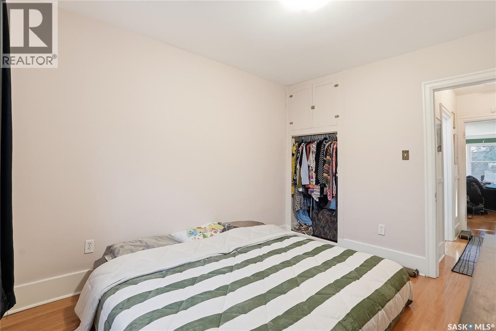 1121 C Avenue N, Saskatoon, SK - Indoor Photo Showing Bedroom