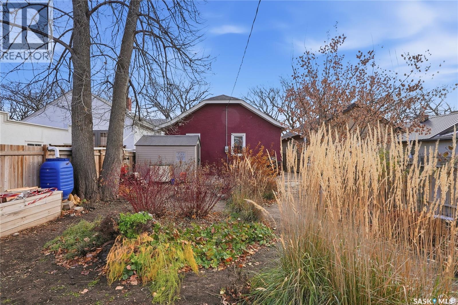 1121 C Avenue N, Saskatoon, SK - Outdoor