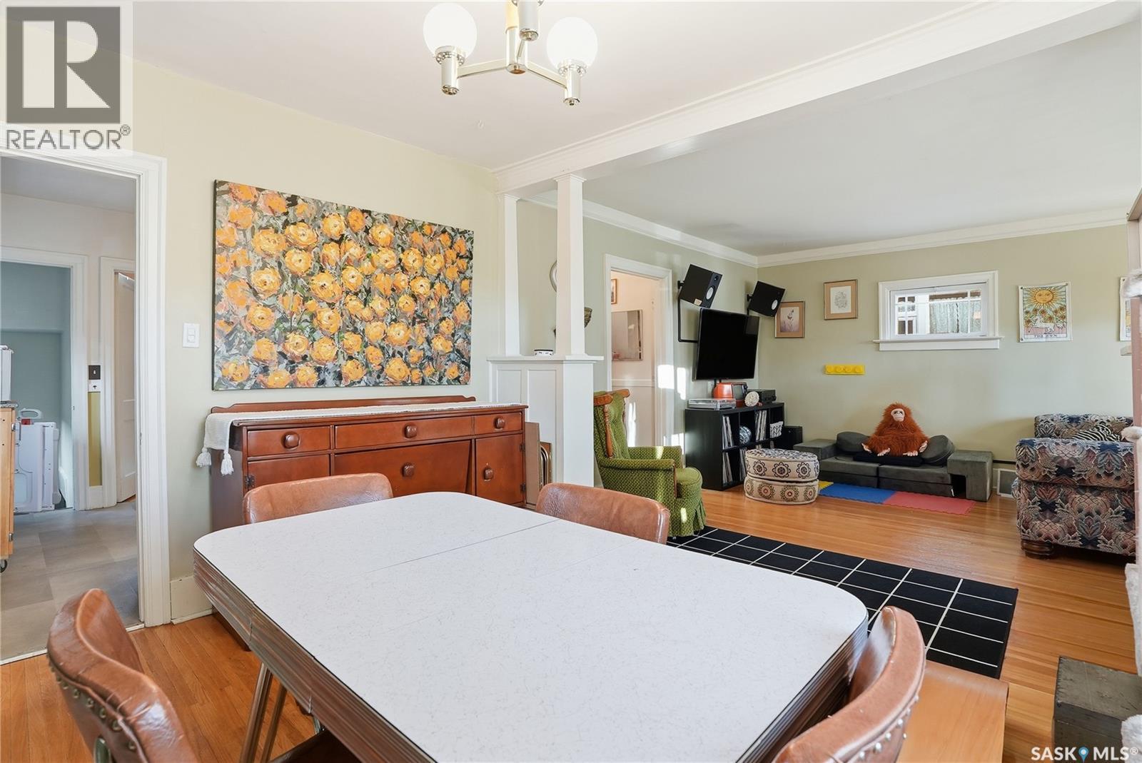 1121 C Avenue N, Saskatoon, SK - Indoor