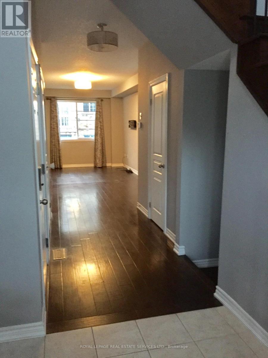 576 Murray Meadows Place, Milton, ON - Indoor Photo Showing Other Room