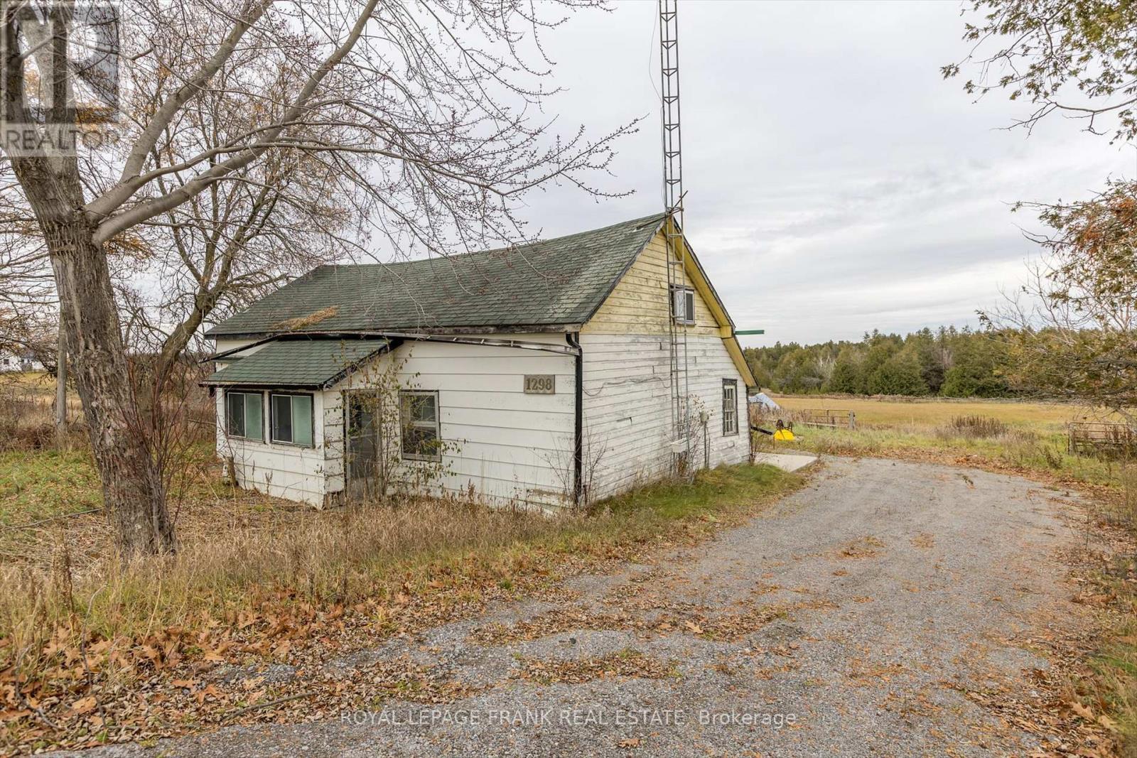 639 County Rd 4, Douro-Dummer, ON