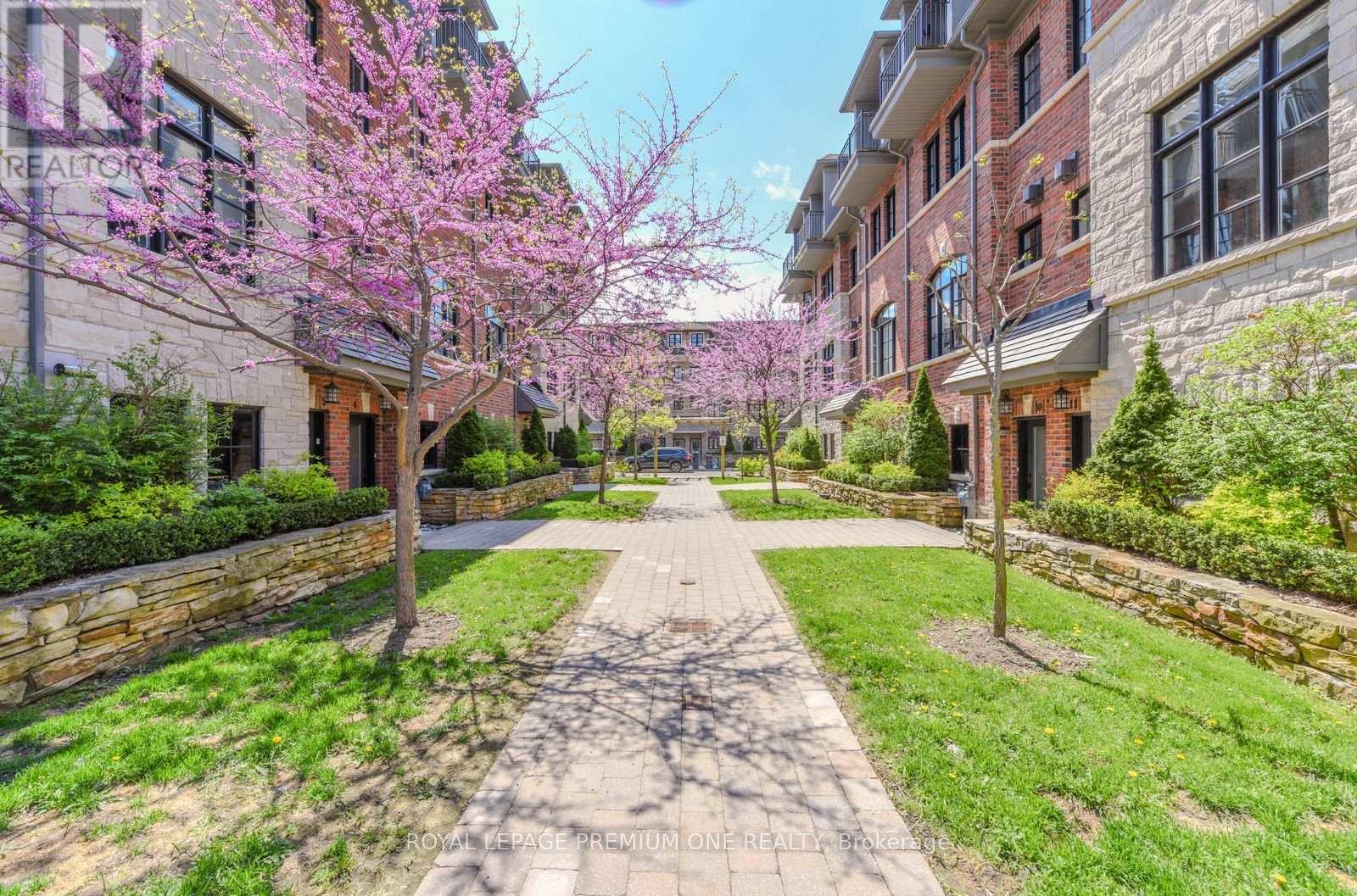 12 - 1145 Ossington Avenue, Toronto, ON - Outdoor