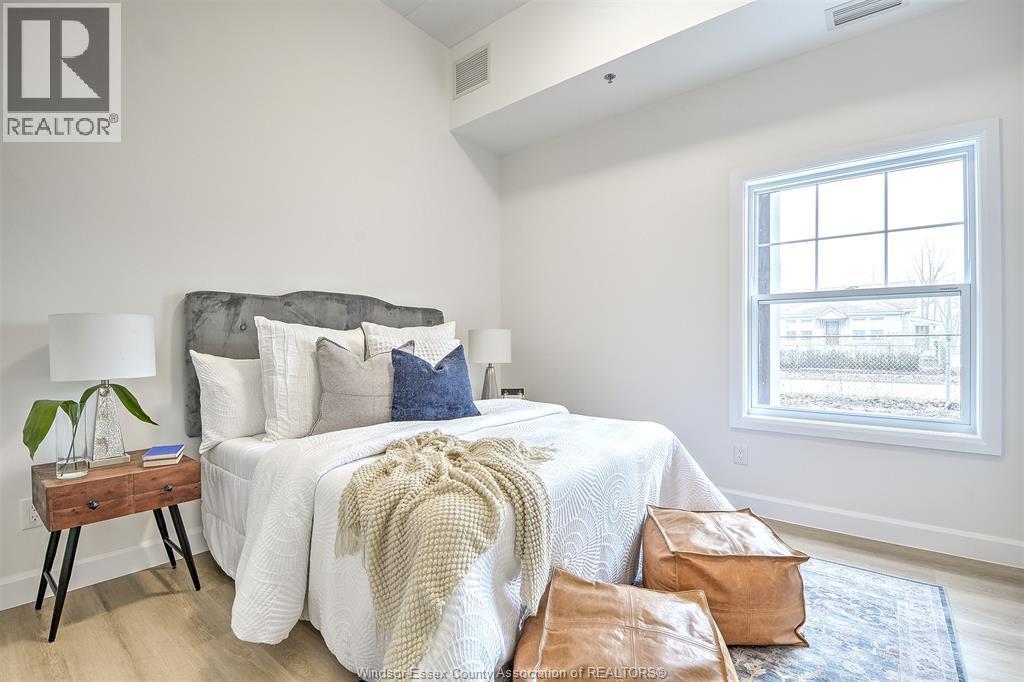207 Brock Unit# 116, Amherstburg, ON - Indoor Photo Showing Bedroom