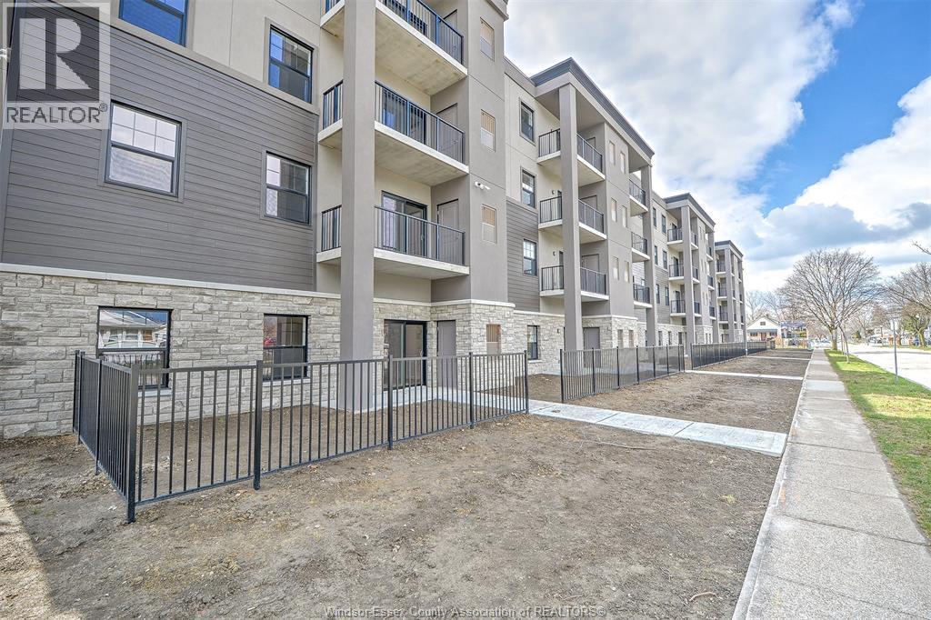 207 Brock Unit# 116, Amherstburg, ON - Outdoor With Balcony