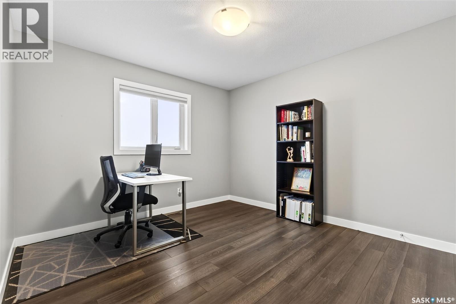 5669 Glide Crescent, Regina, SK - Indoor Photo Showing Office