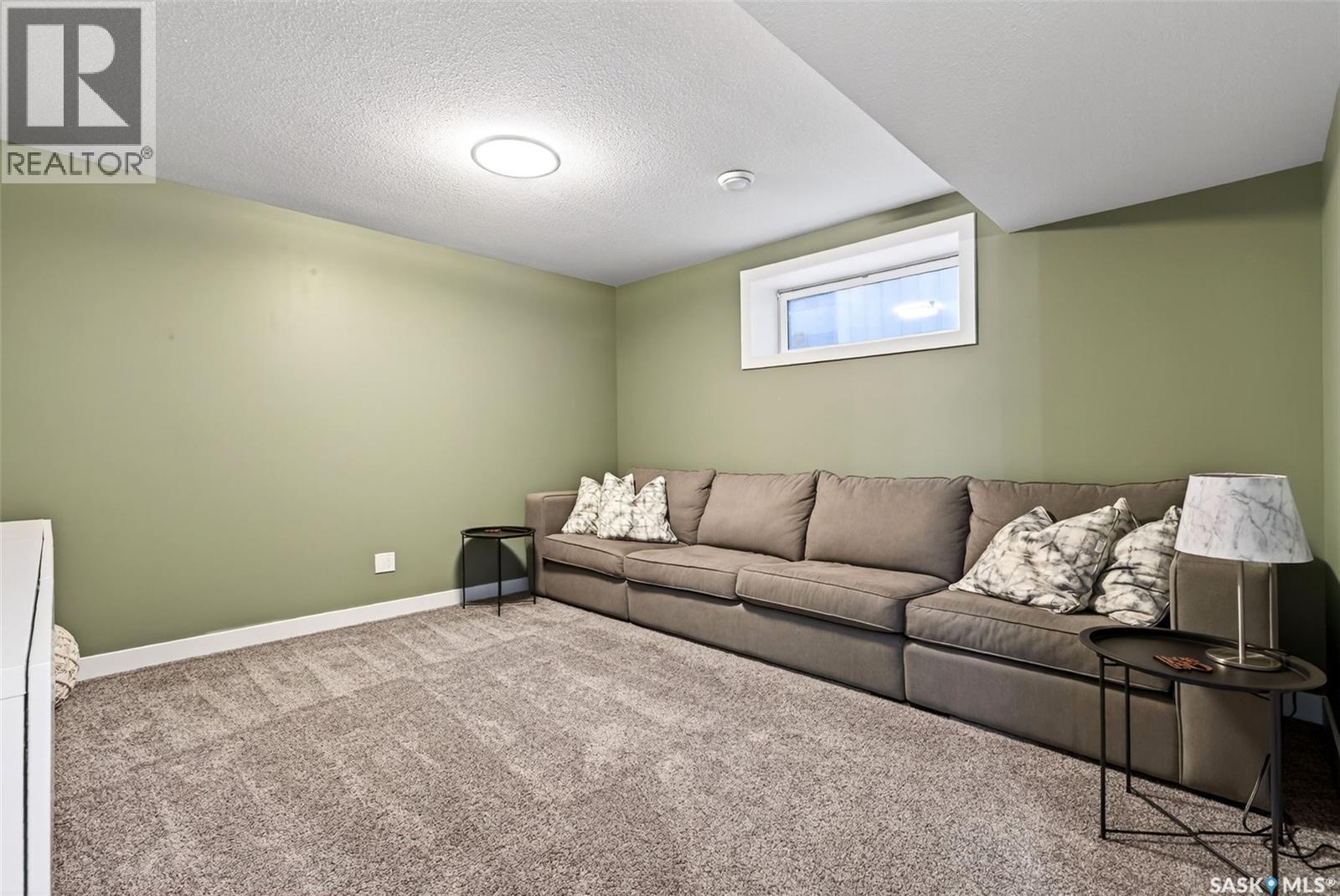 5669 Glide Crescent, Regina, SK - Indoor