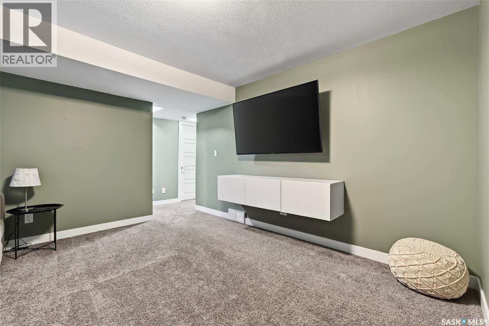 5669 Glide Crescent, Regina, SK - Indoor