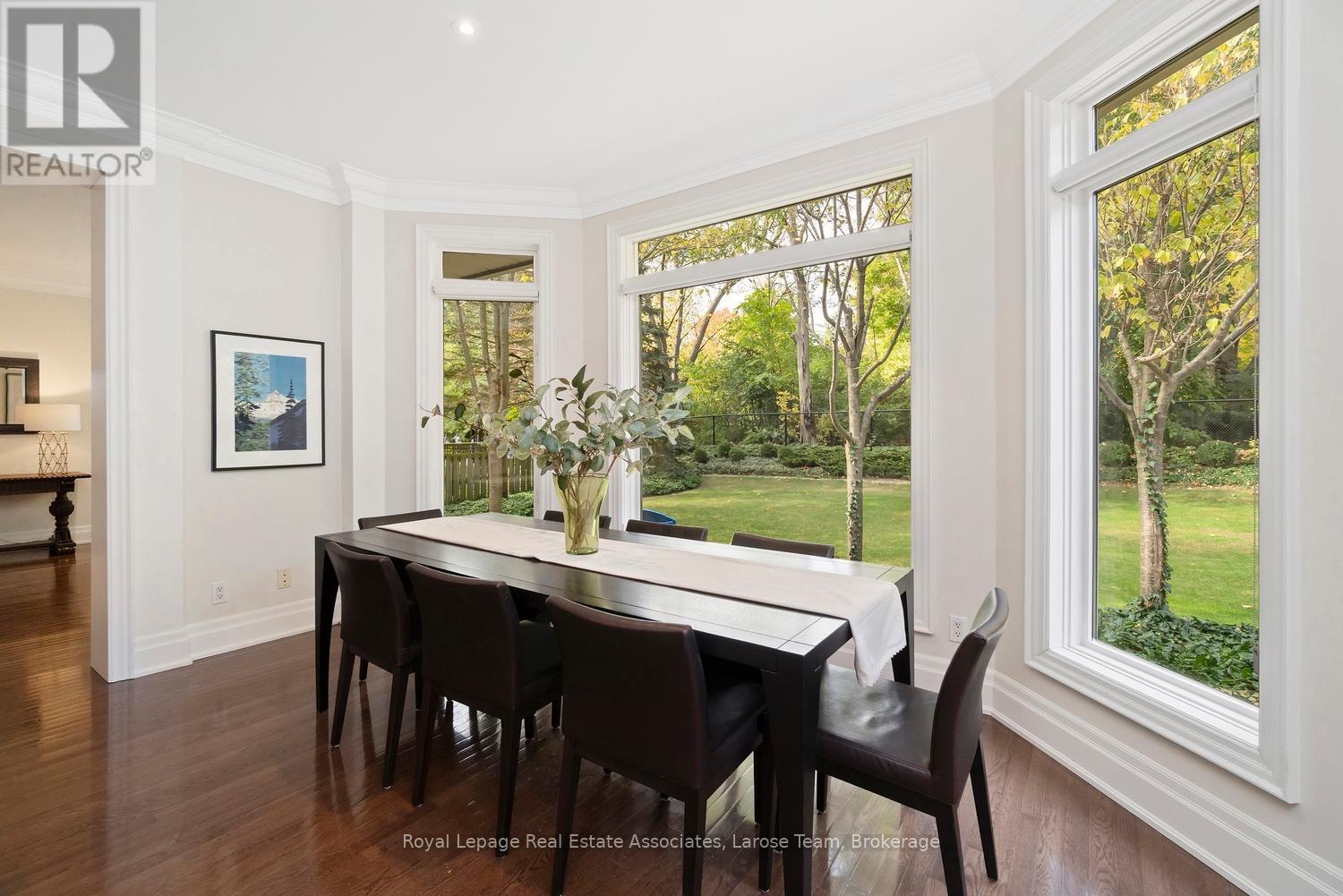 562 Gladwyne Court, Mississauga, ON - Indoor Photo Showing Dining Room