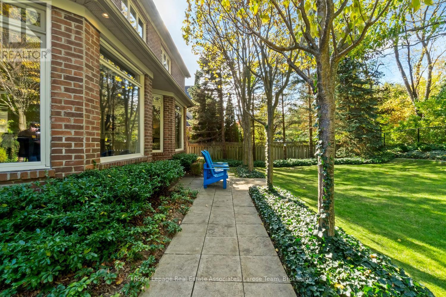 562 Gladwyne Court, Mississauga, ON - Outdoor