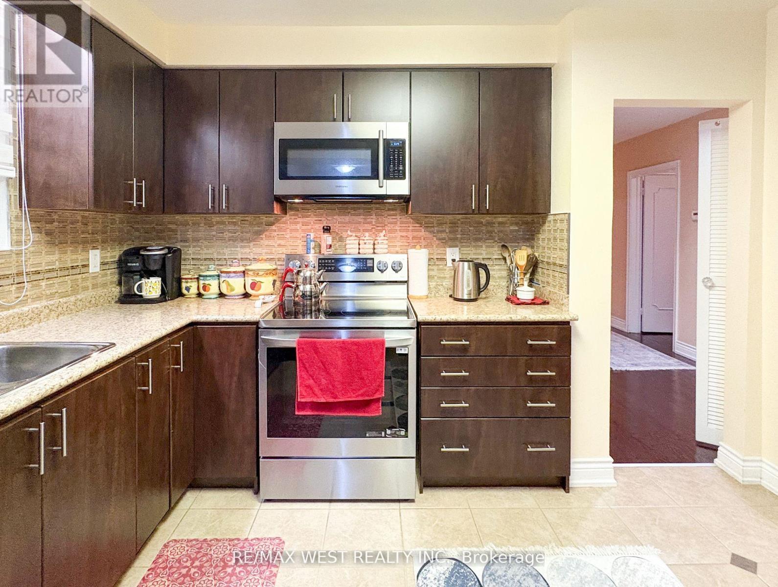 Main - 5 Arlstan Drive, Toronto, ON - Indoor Photo Showing Kitchen
