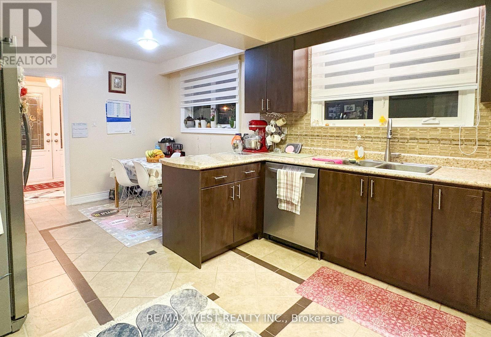 Main - 5 Arlstan Drive, Toronto, ON - Indoor Photo Showing Kitchen With Double Sink