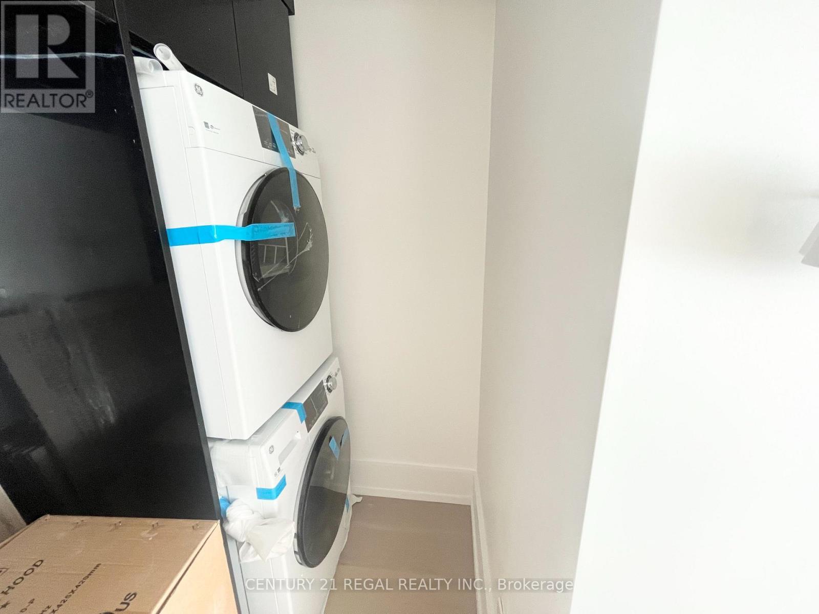 Laundry - Unit 2 - 171 Durant Avenue, Toronto, ON - Indoor Photo Showing Laundry Room